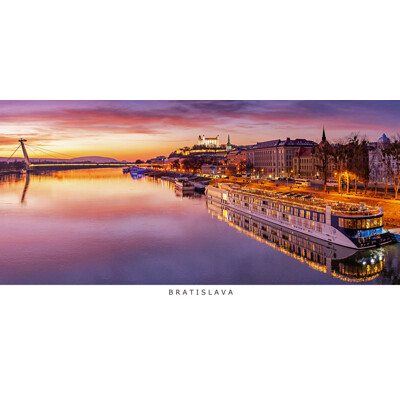 postcard Bratislava e06 (a ship on the Danube, panorama)